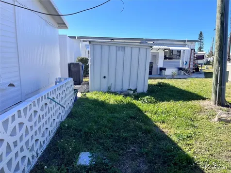 207 51st Avenue Plaza W Bradenton FL 34207