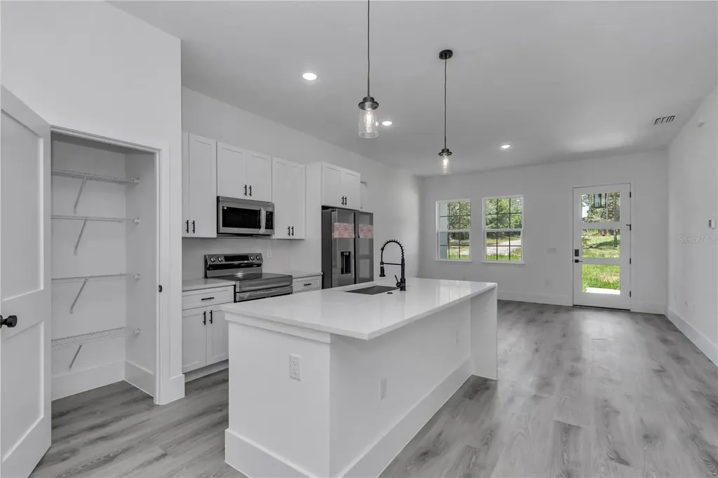 219 E Caldwell Drive Dunnellon FL 34434