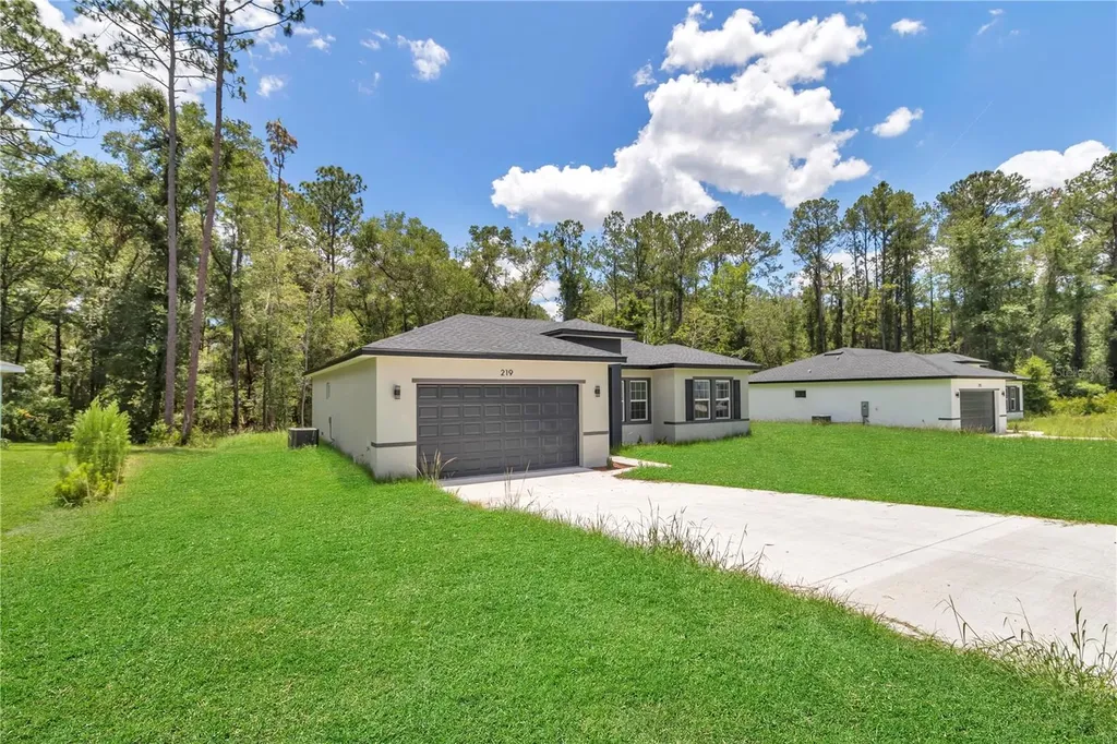 219 E Caldwell Drive Dunnellon FL 34434