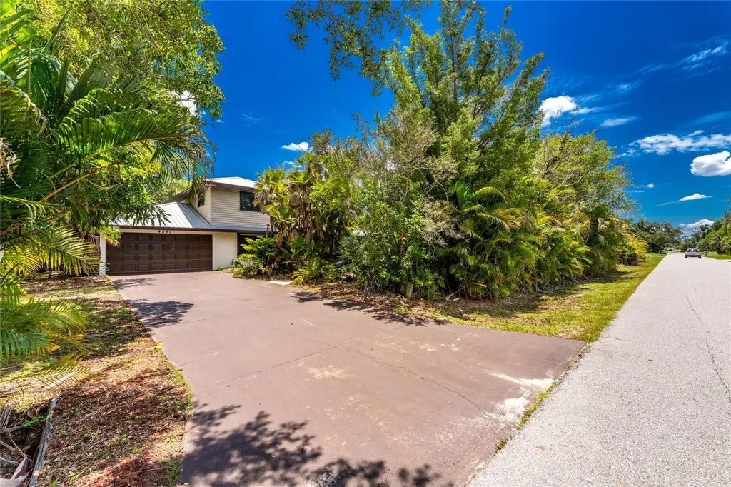 4880 Wecoma Avenue North Port FL 34287