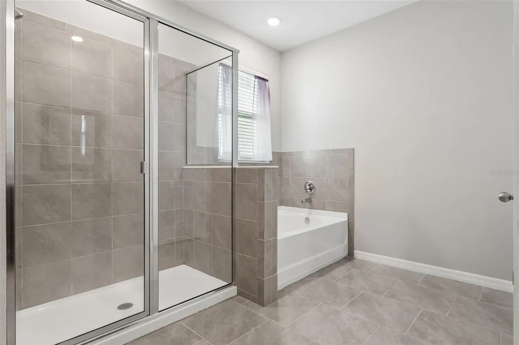 9845 Shoreline View Way Wesley Chapel FL 33545