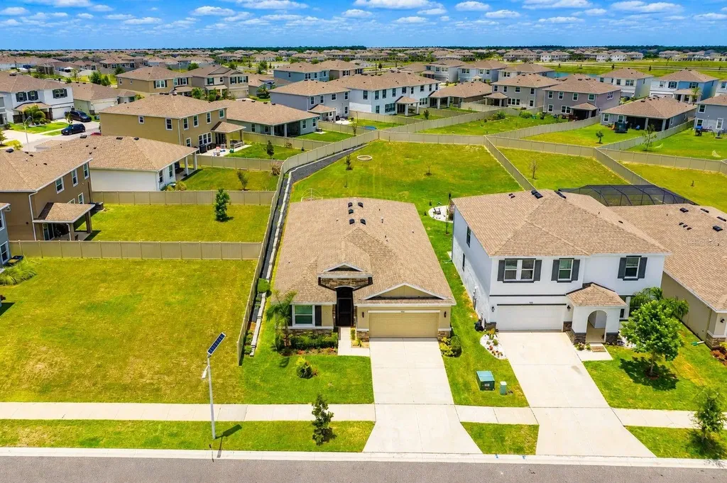 9845 Shoreline View Way Wesley Chapel FL 33545