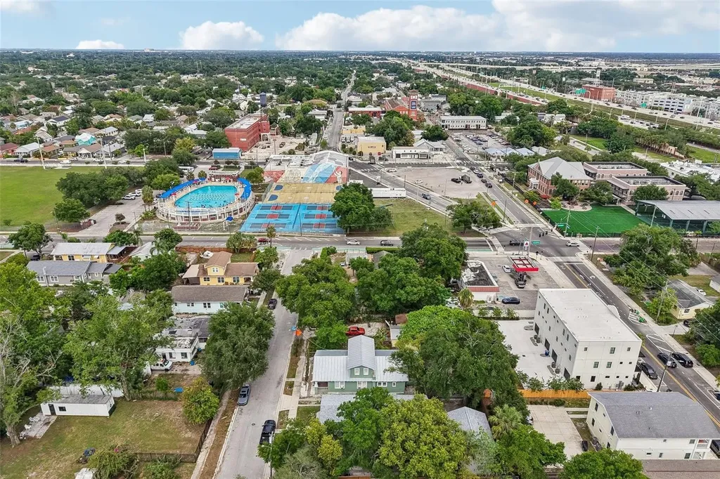 1305 E 17th Avenue Tampa FL 33605