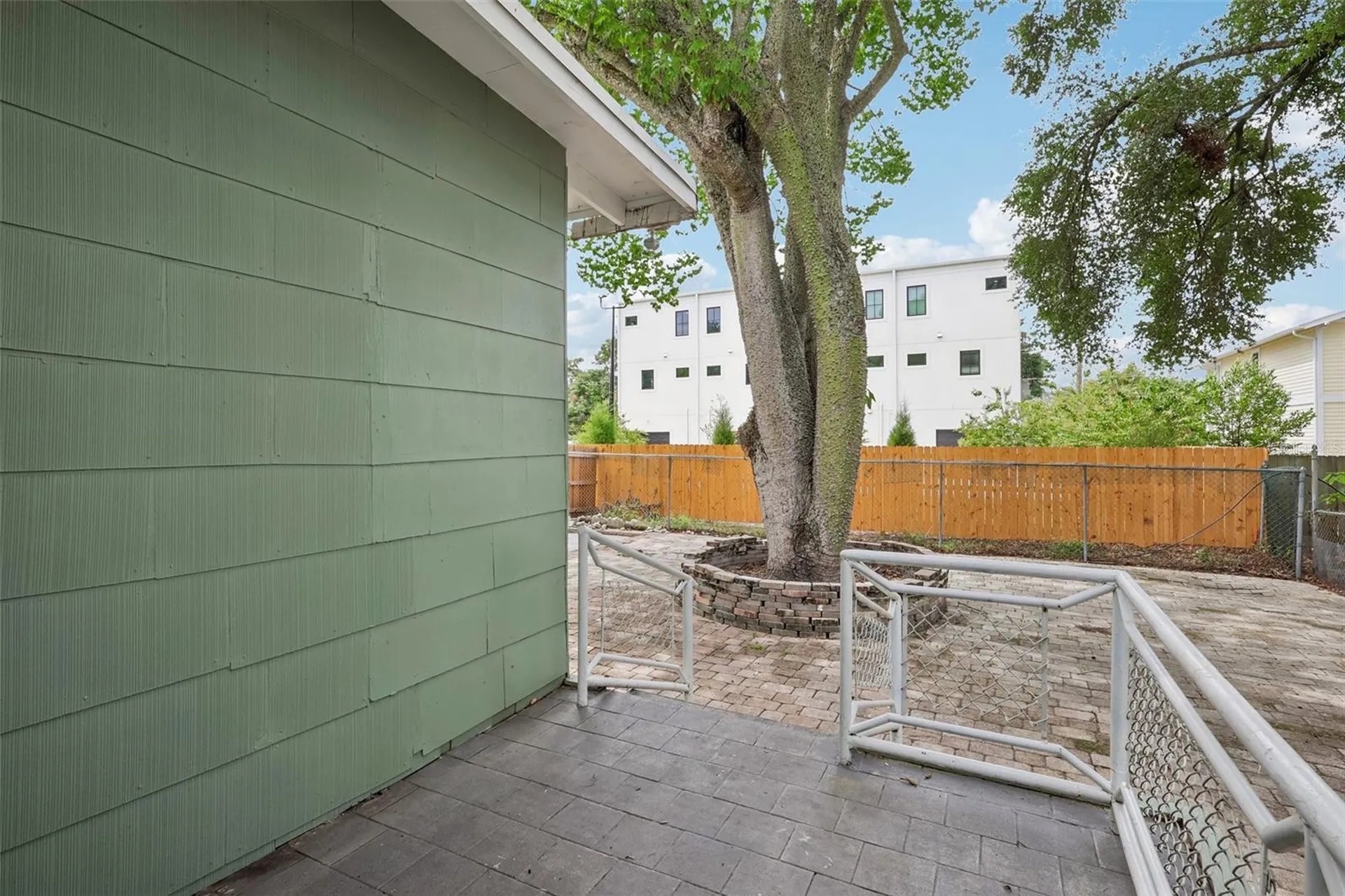 1305 E 17th Avenue Tampa FL 33605