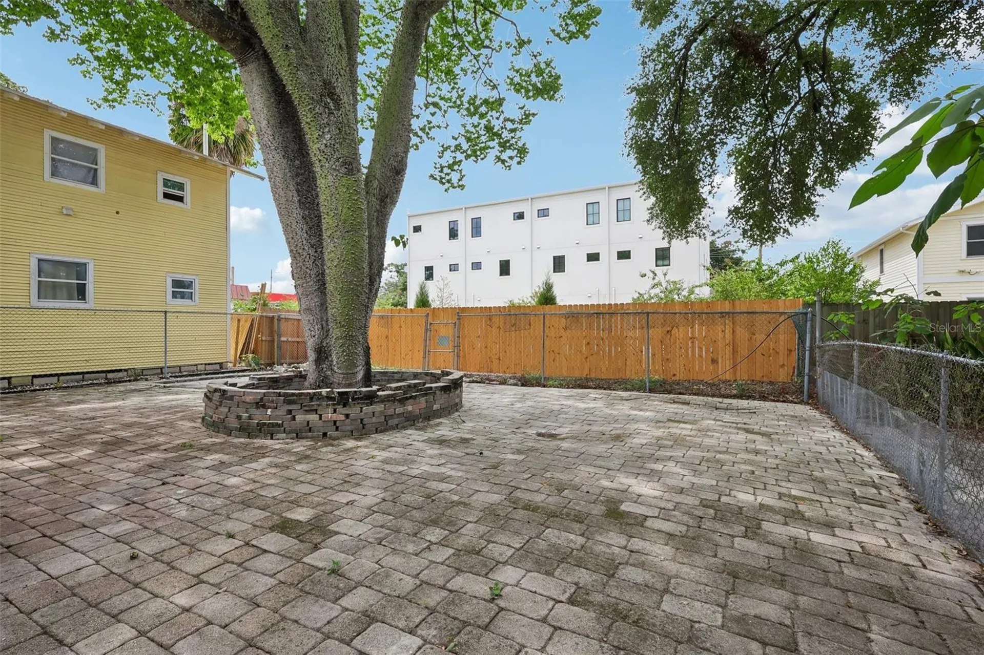 1305 E 17th Avenue Tampa FL 33605