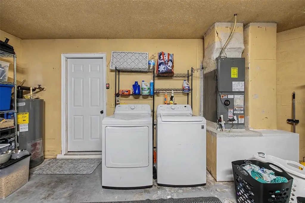 655 Sand Ridge Drive Valrico FL 33594