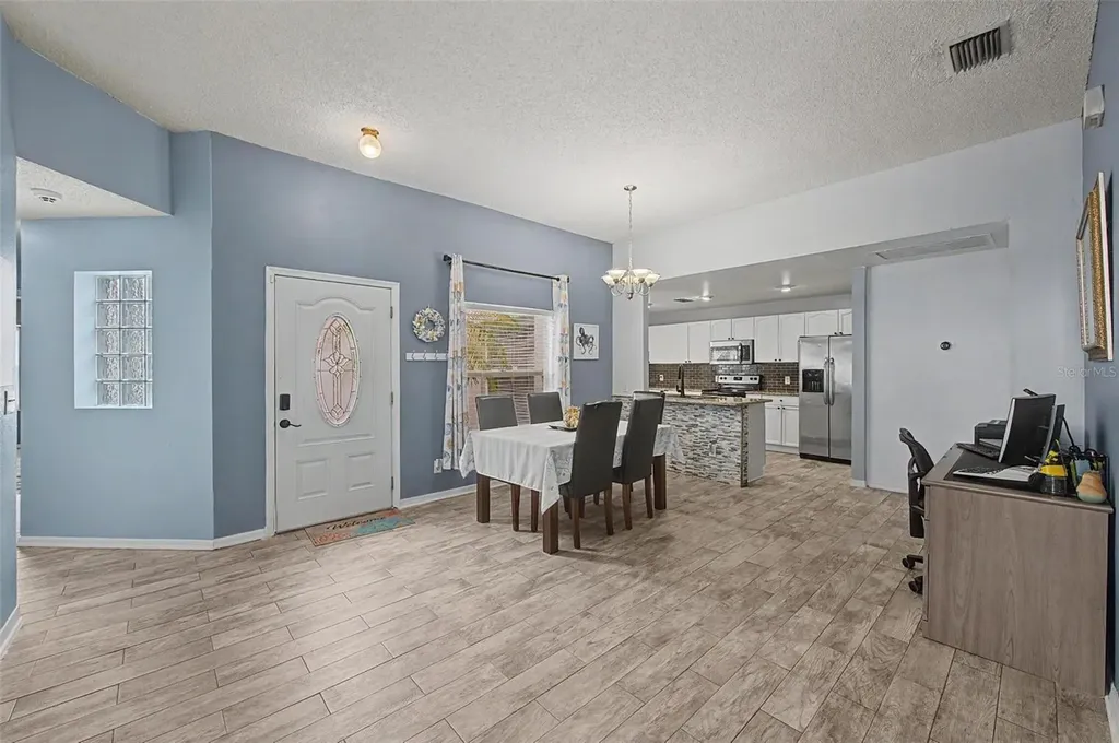 655 Sand Ridge Drive Valrico FL 33594