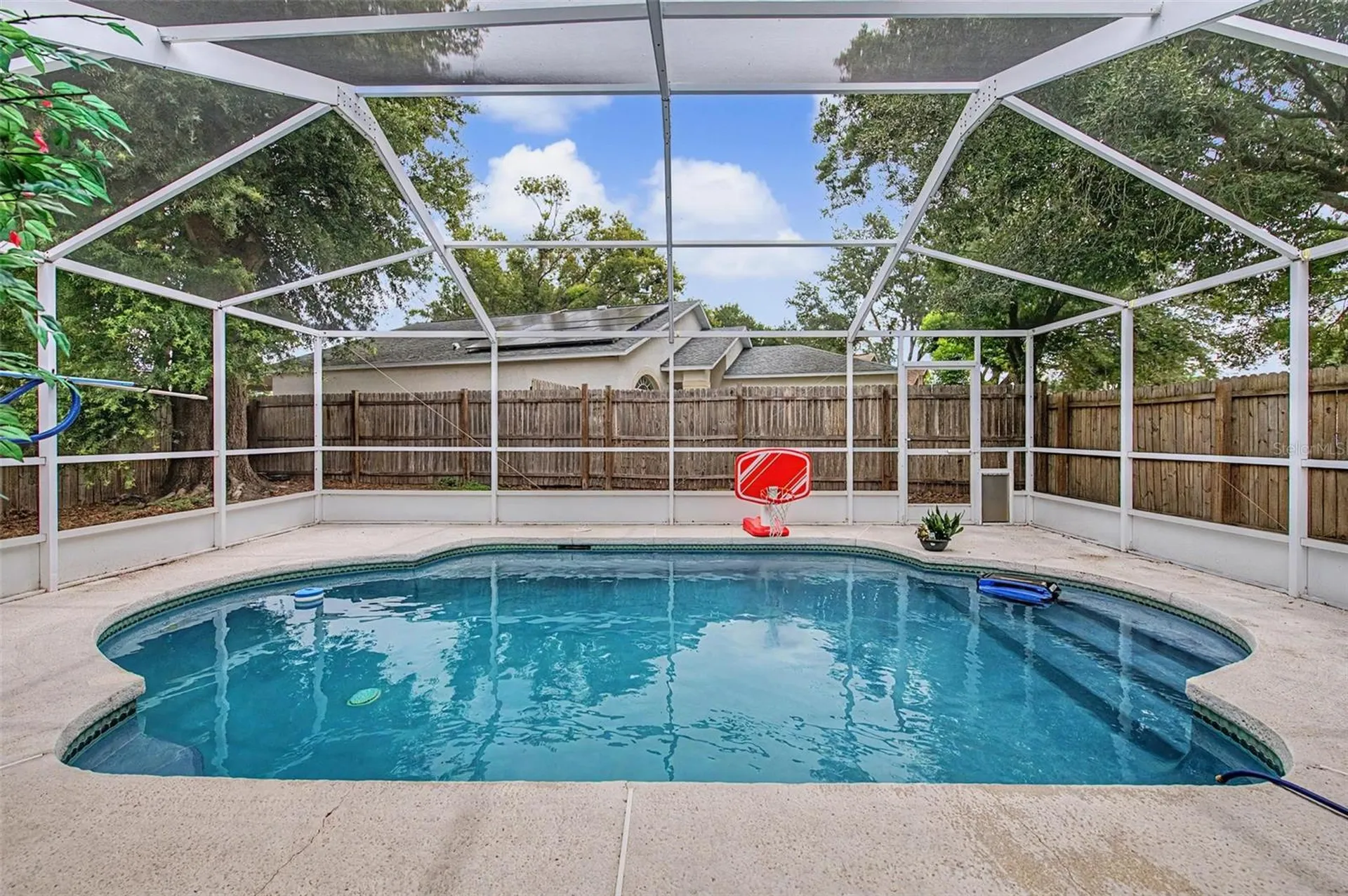 655 Sand Ridge Drive Valrico FL 33594