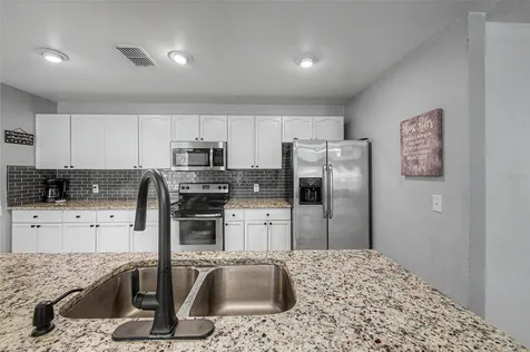 655 Sand Ridge Drive Valrico FL 33594