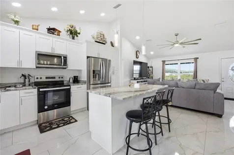 39 Dogwood Trail Ocala FL 34472