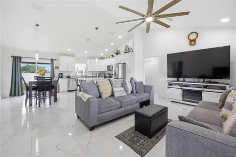 39 Dogwood Trail Ocala FL 34472