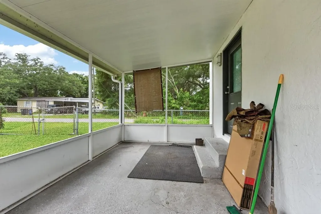 6101 Anna Avenue Gibsonton FL 33534
