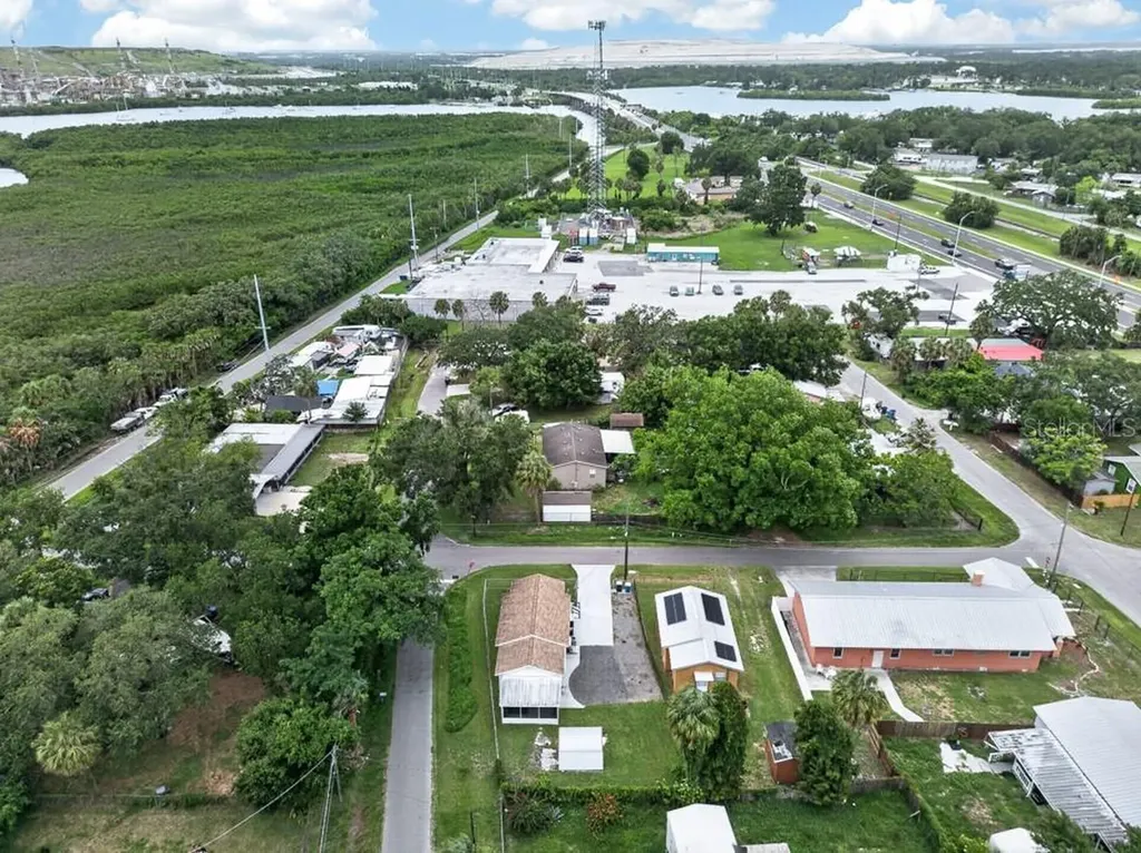 6101 Anna Avenue Gibsonton FL 33534