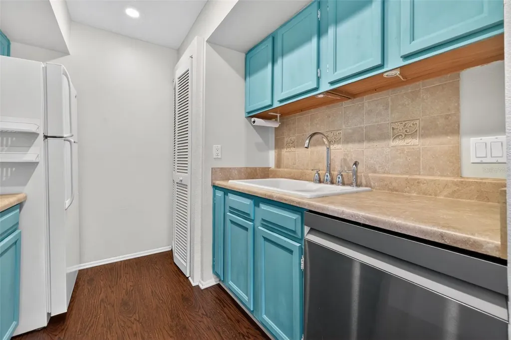 2597 Countryside Boulevard Clearwater FL 33761