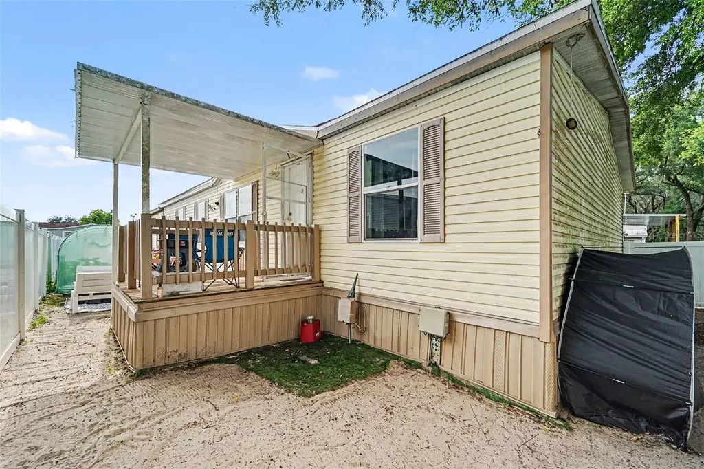 38030 Lawanda Loop Zephyrhills FL 33542