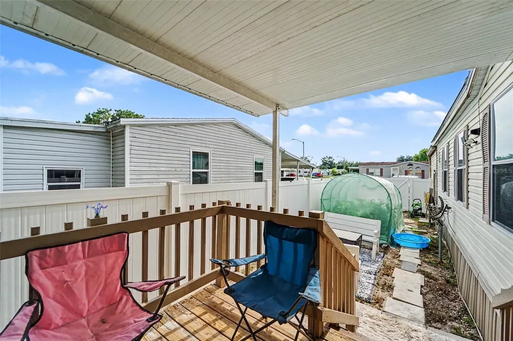 38030 Lawanda Loop Zephyrhills FL 33542