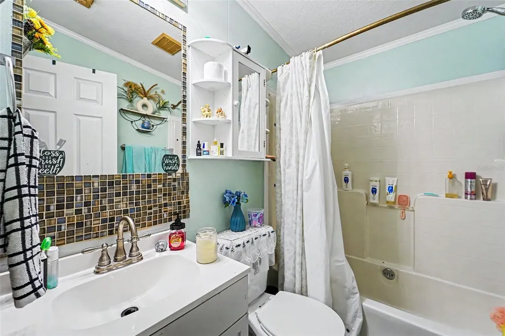 38030 Lawanda Loop Zephyrhills FL 33542