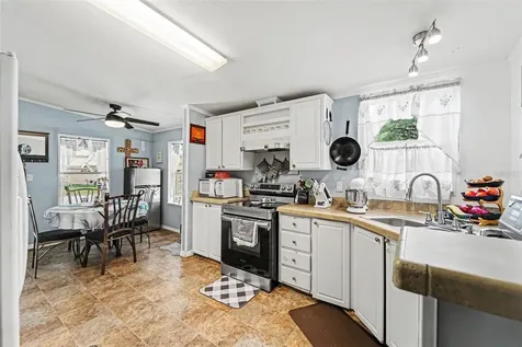 38030 Lawanda Loop Zephyrhills FL 33542