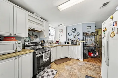 38030 Lawanda Loop Zephyrhills FL 33542