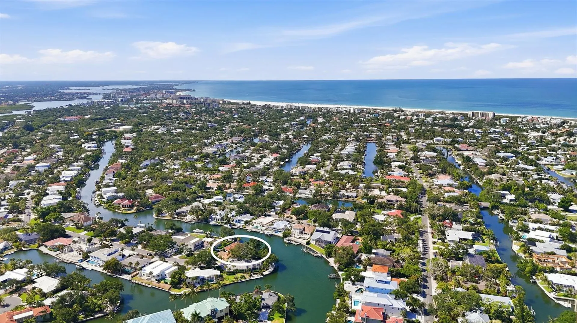 522 Commonwealth Lane Sarasota FL 34242