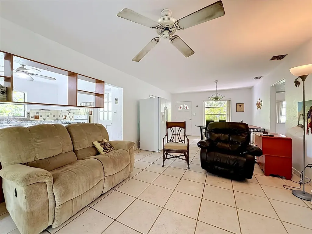 6330 Emerson Avenue S St Petersburg FL 33707