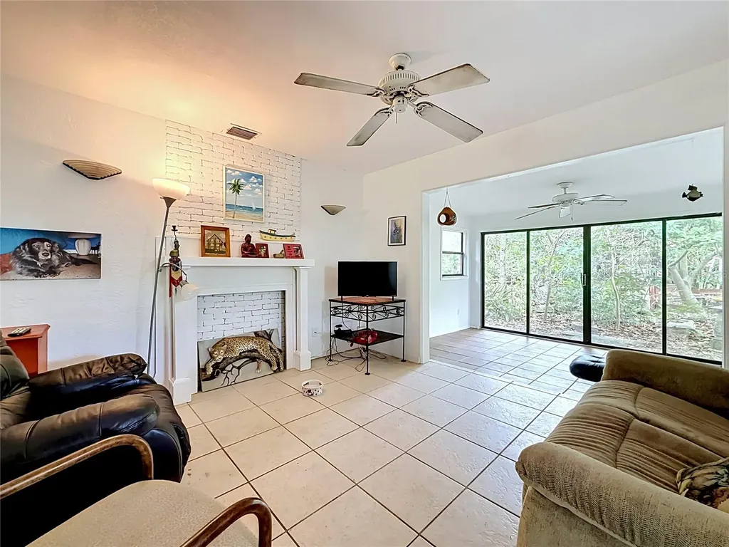 6330 Emerson Avenue S St Petersburg FL 33707