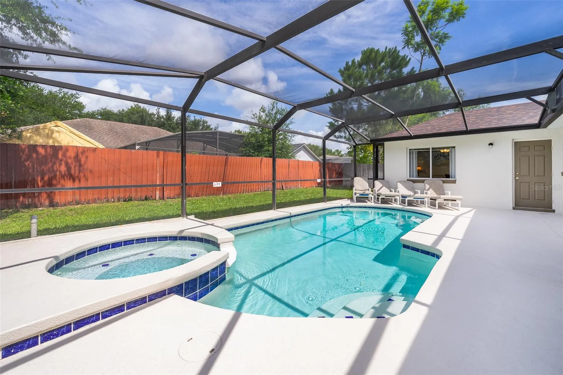 215 Paradise Woods Place Davenport FL 33896