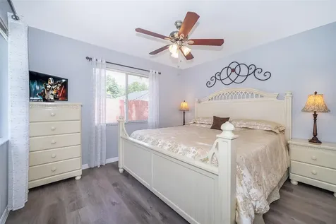 215 Paradise Woods Place Davenport FL 33896