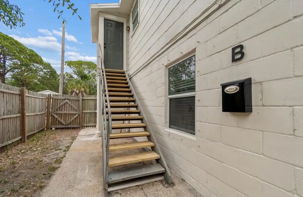 725 21st Avenue S St Petersburg FL 33705