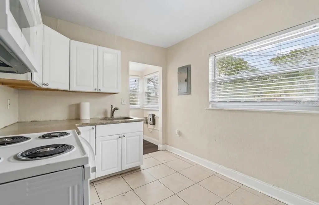 725 21st Avenue S St Petersburg FL 33705