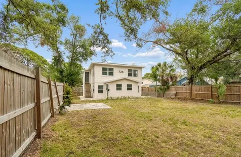 725 21st Avenue S St Petersburg FL 33705