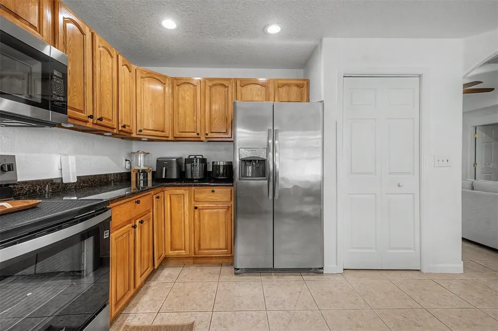 7222 N Amos Avenue Tampa FL 33614