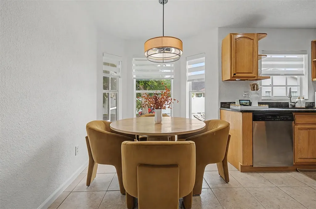 7222 N Amos Avenue Tampa FL 33614