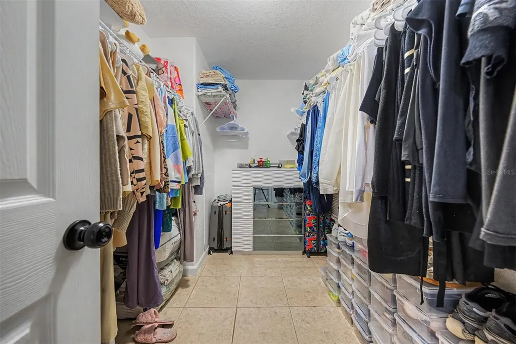 7222 N Amos Avenue Tampa FL 33614