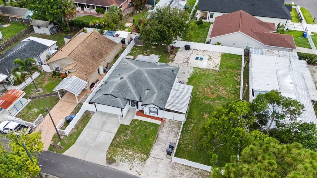 7222 N Amos Avenue Tampa FL 33614