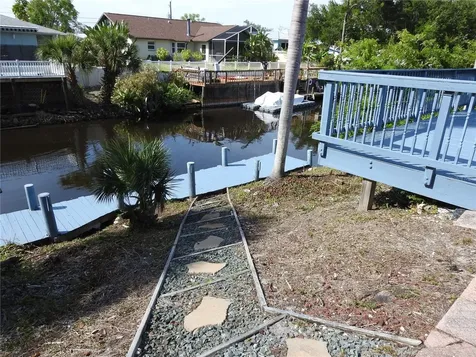 2132 Pennsylvania Avenue Englewood FL 34224