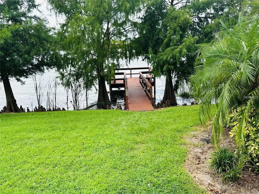 614 Orange Drive Altamonte Springs FL 32701