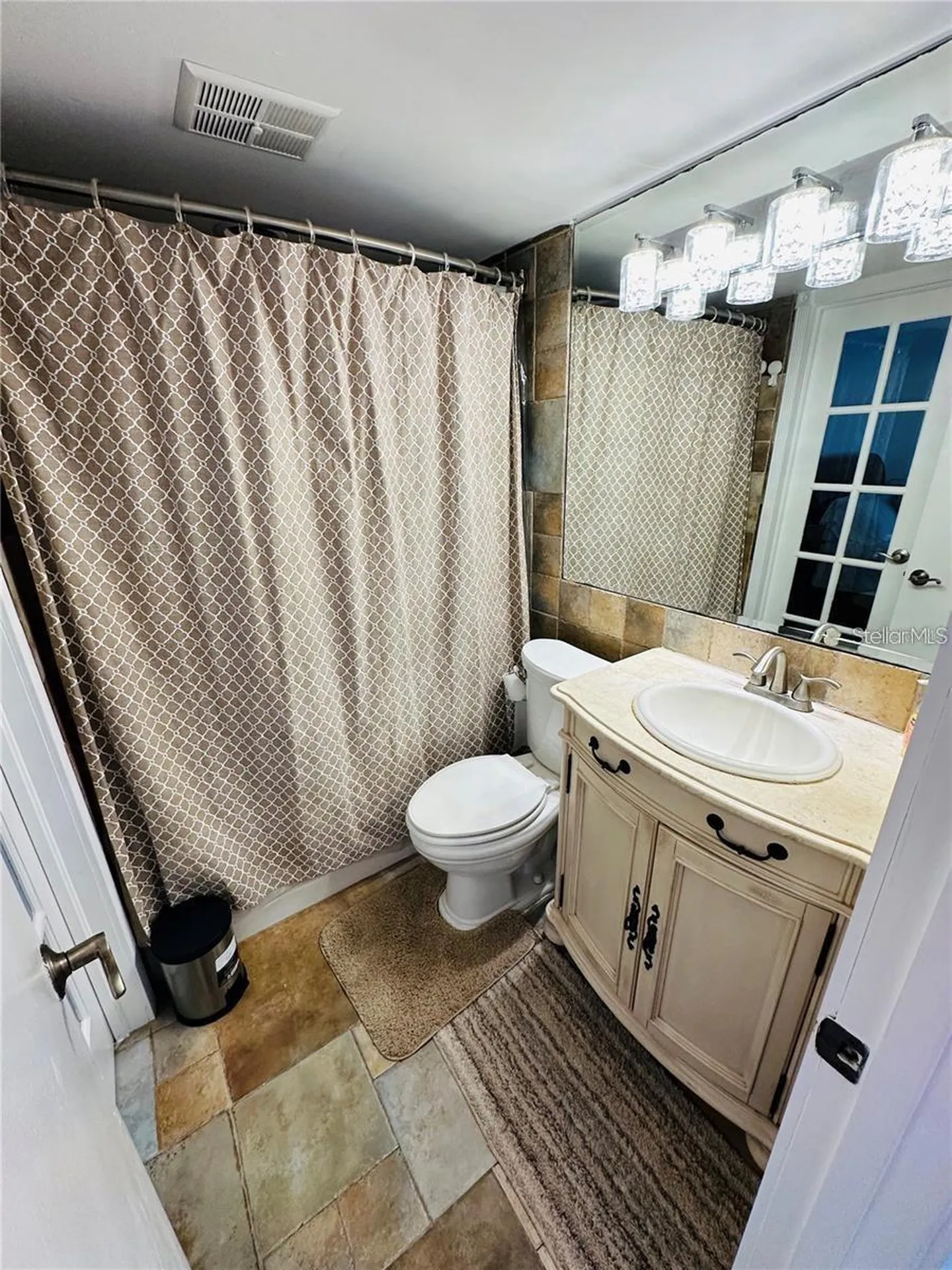 614 Orange Drive Altamonte Springs FL 32701