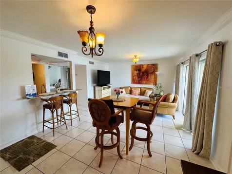 614 Orange Drive Altamonte Springs FL 32701