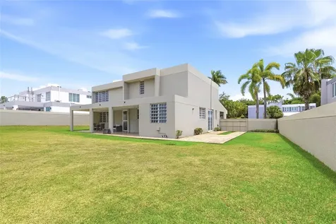 29 Calle 1 Urb. San Rafael Estates Trujillo Alto PR 00976
