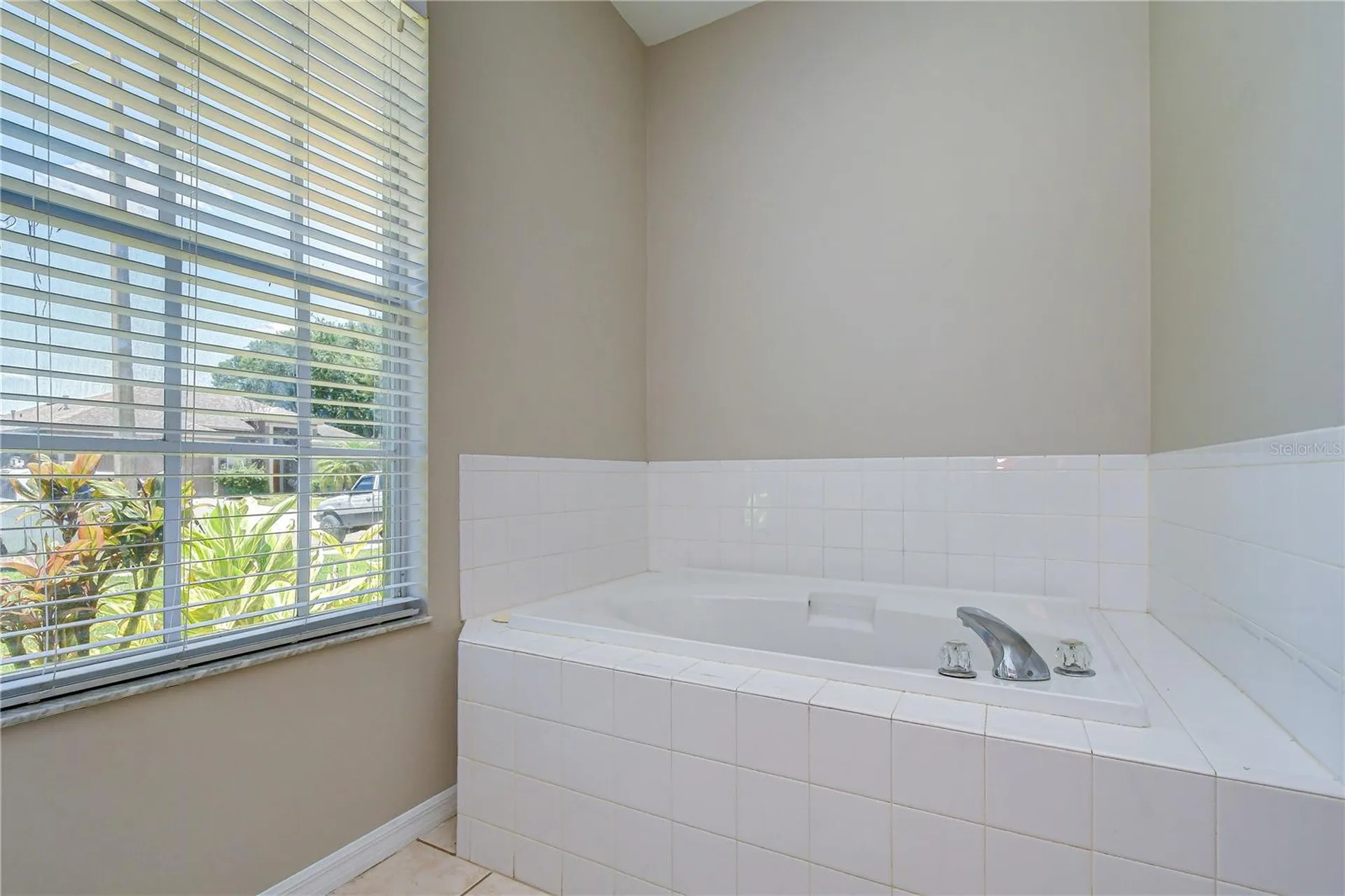 2804 Abbey Grove Drive Valrico FL 33594