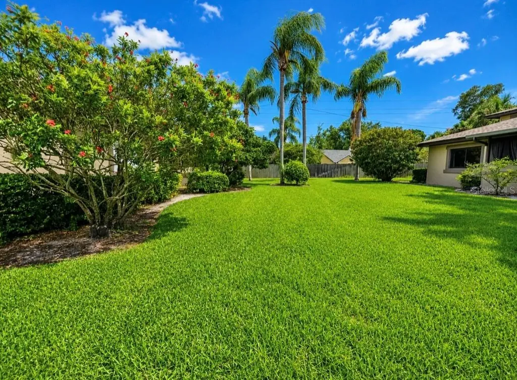 2935 Lichen Lane Clearwater FL 33760