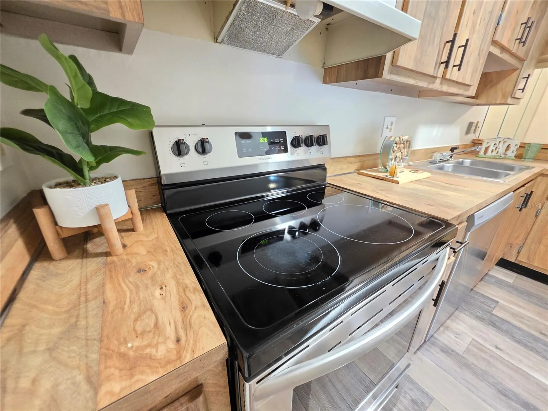 2935 Lichen Lane Clearwater FL 33760