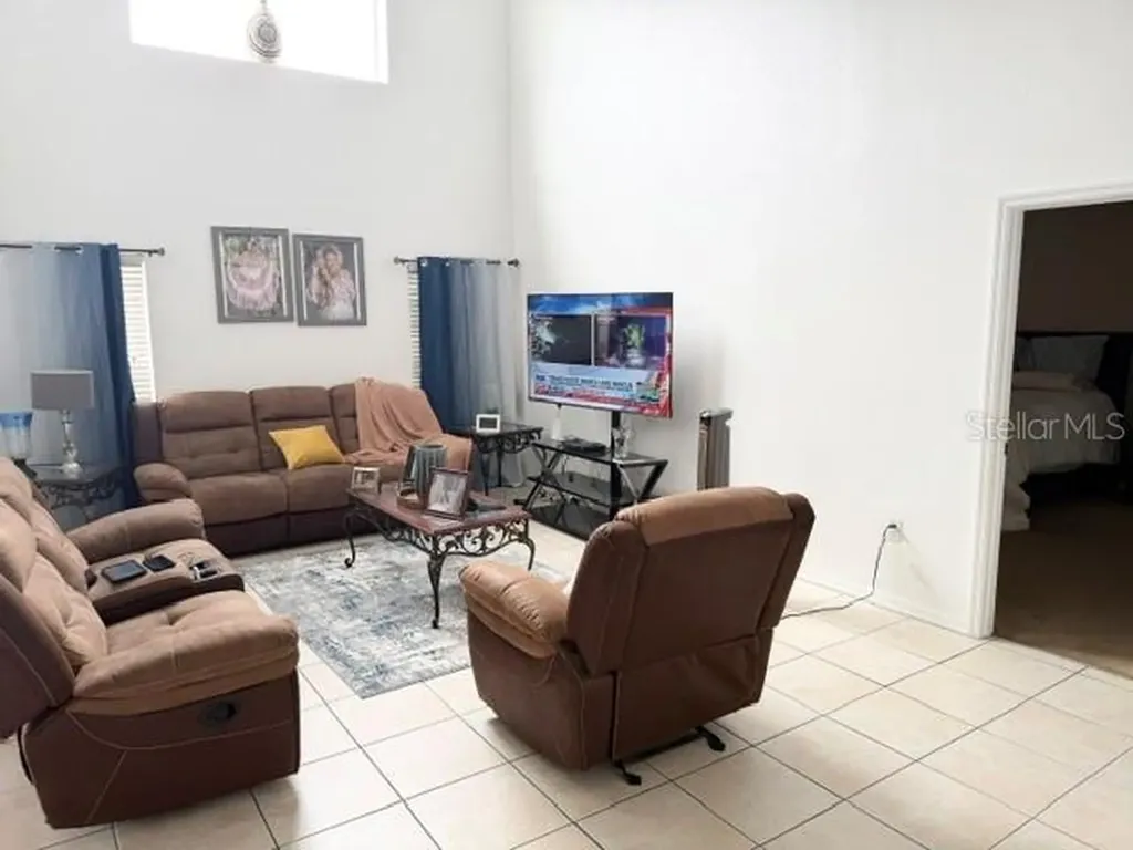 1708 Clubhouse Cove Haines City FL 33844