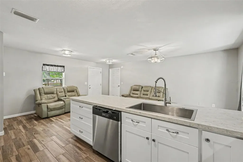 1128 Cowart Road Plant City FL 33567