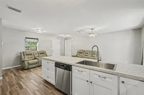 1128 Cowart Road Plant City FL 33567