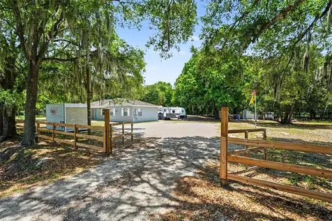 1128 Cowart Road Plant City FL 33567
