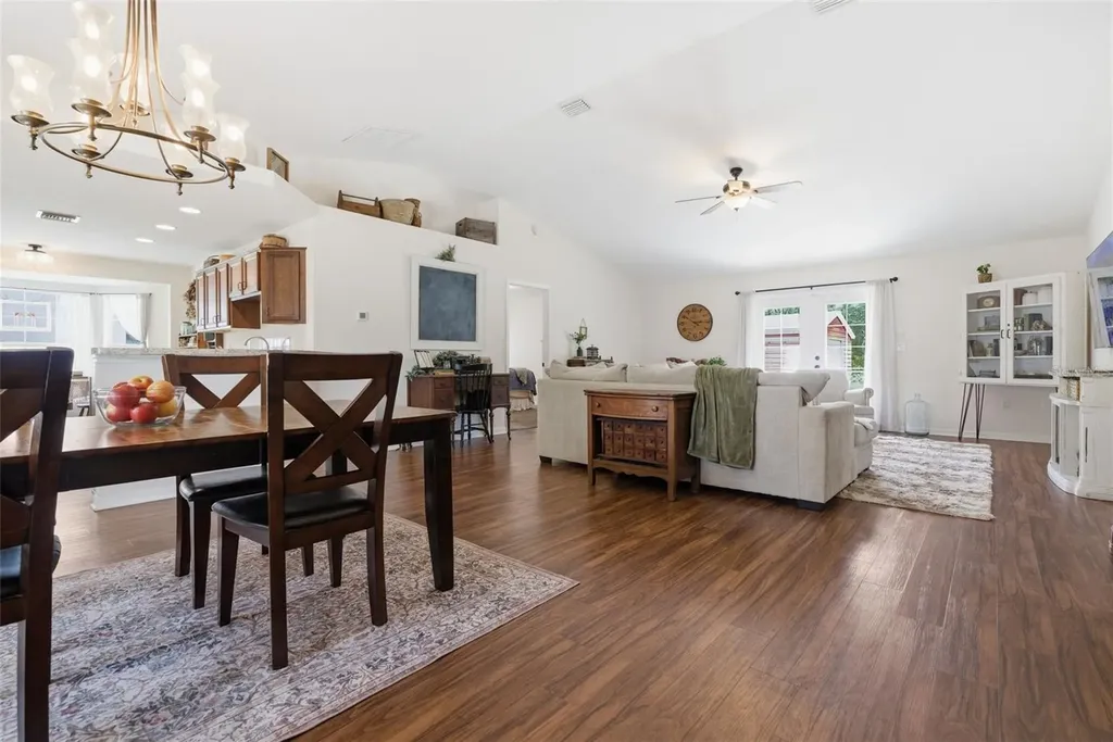 11472 Pine Warbler Avenue Brooksville FL 34614
