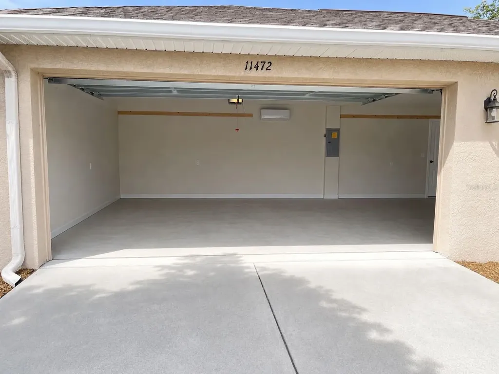 11472 Pine Warbler Avenue Brooksville FL 34614