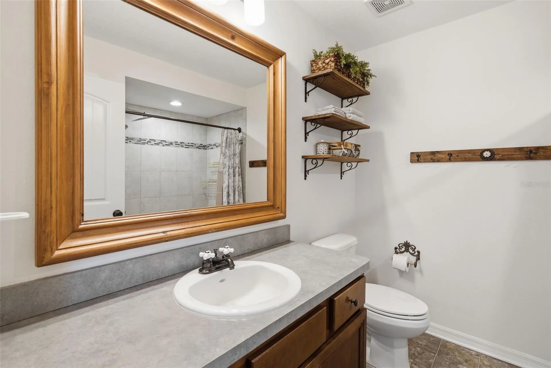11472 Pine Warbler Avenue Brooksville FL 34614